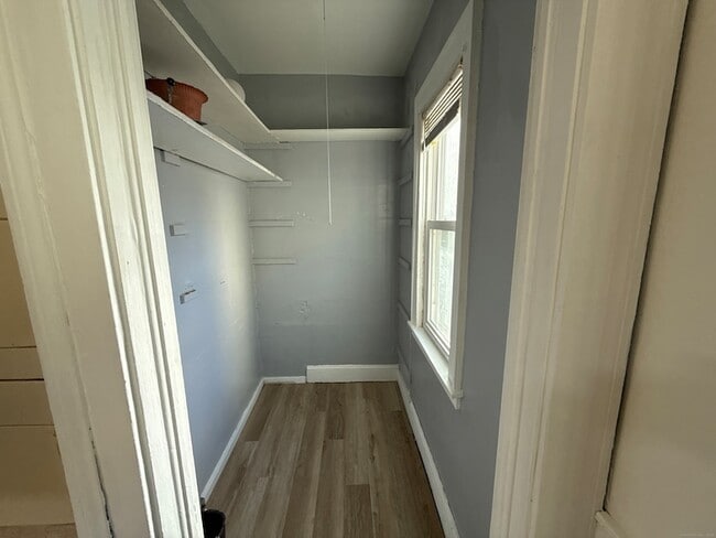 Building Photo - 411 Ellis St