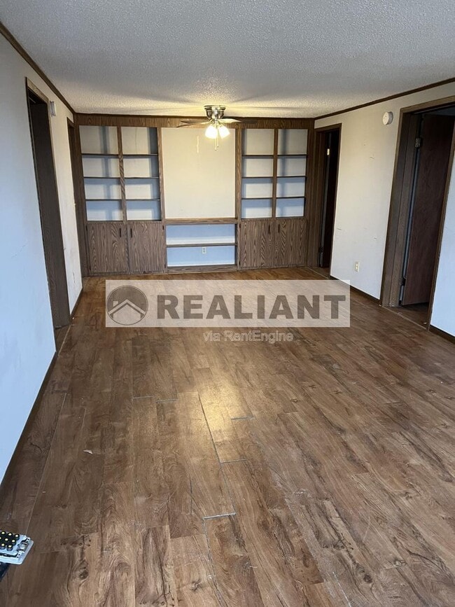 Building Photo - 406 Amhurst Dr