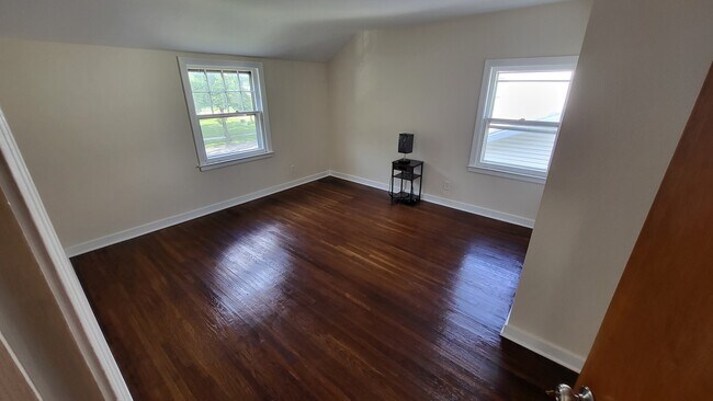 Bedroom 2 - 156 Stoneleigh Ave