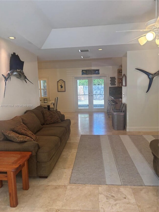 Building Photo - 42 Transylvania Ave