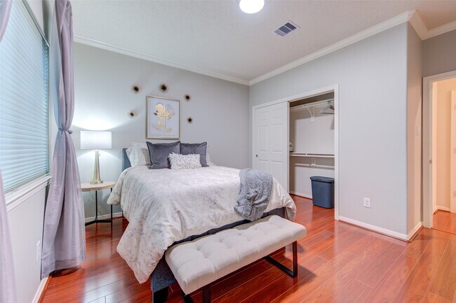 Building Photo - 1147 Sopris Dr