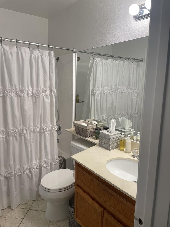 Building Photo - 3463 Caminito Sierra