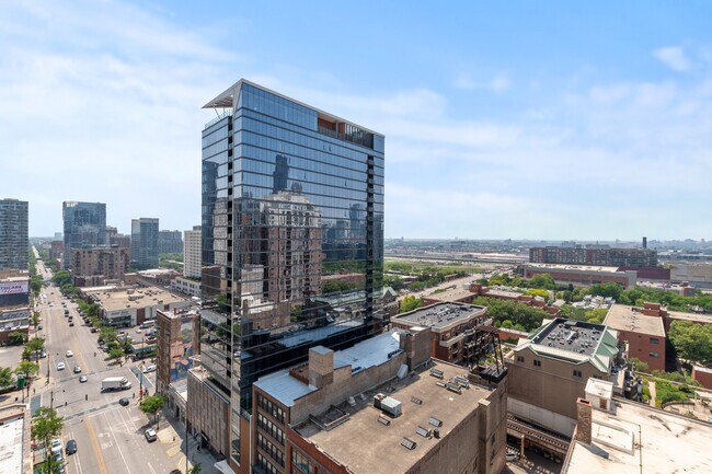 Building Photo - 1111 S Wabash Ave