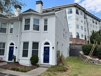 Building Photo - 201 Fairmont Ct