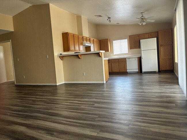Building Photo - 3001 Johannan Ln