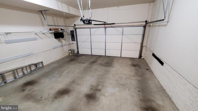 Building Photo - 631 Hurdle Mill Pl