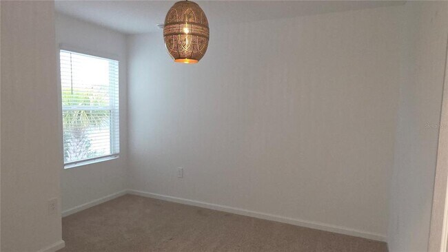 Building Photo - 56 Sage Br St