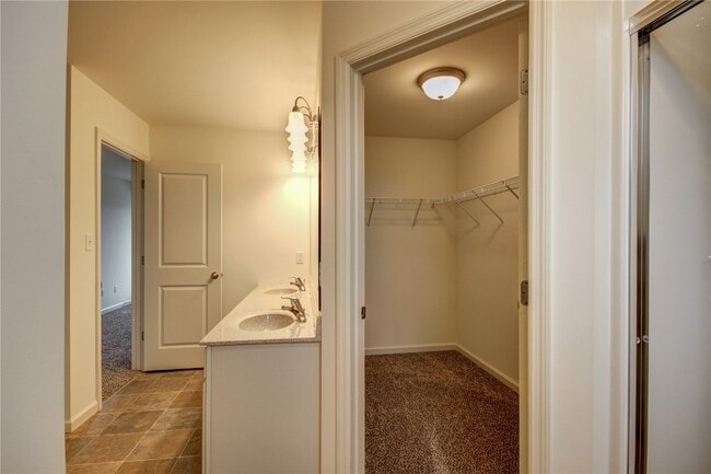 Building Photo - 5020 Freehold Rock Dr