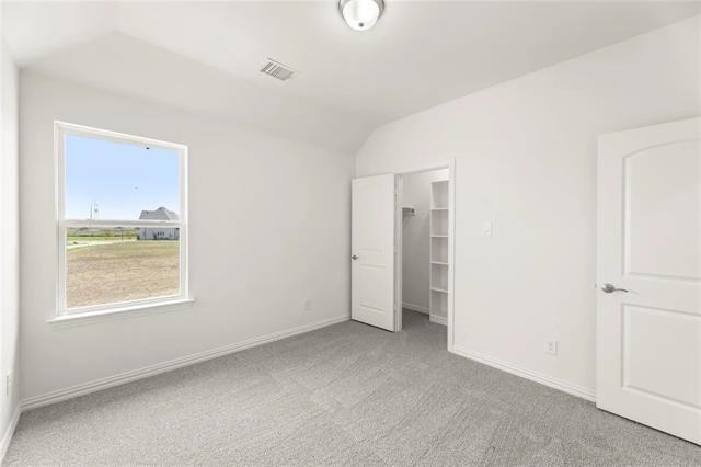 Building Photo - 212 Golden Run Dr