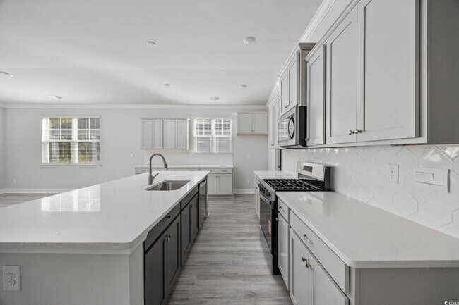 Building Photo - 7151 Shooting Star Way