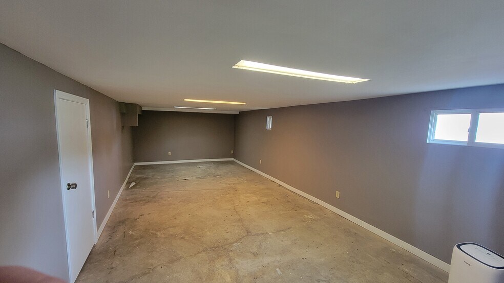 Building Photo - 1804 Ronald Rd