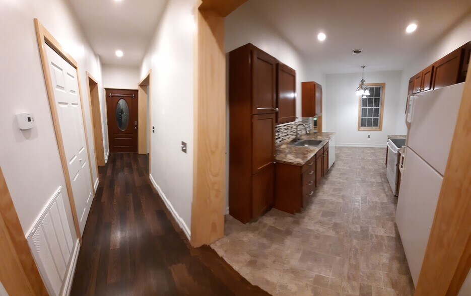 OPEN FLOOR PLAN - 247 Main St