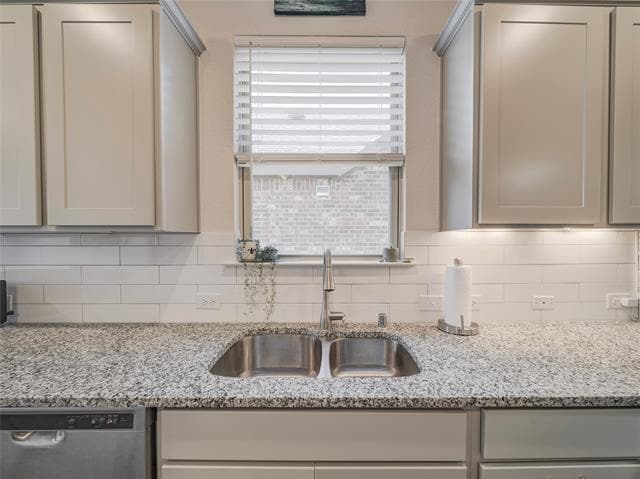 Building Photo - 1520 Saratoga Ave