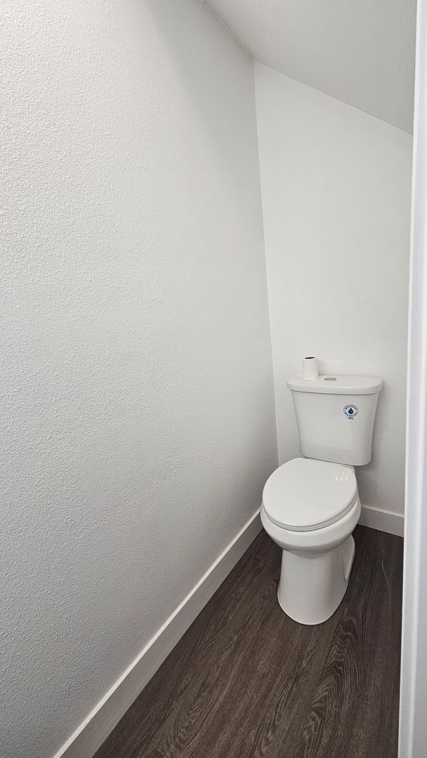 Building Photo - Beautiful 2BD 1.5BA Recently Remodeled Condo in Forest Park Plaza