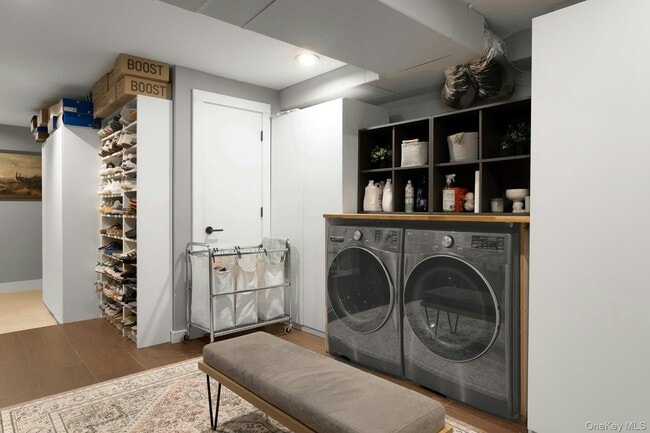 Building Photo - 16 Old Wagon Rd