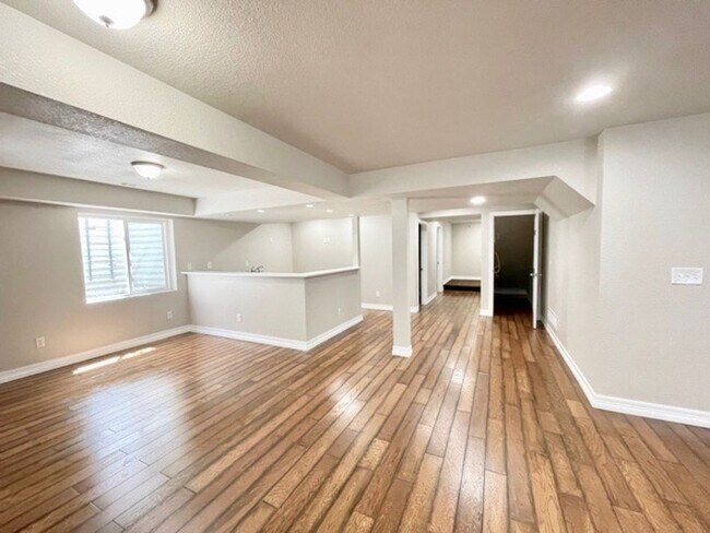 Building Photo - Stunning 4 Bed/4 Bath Home in Banning Lewis Ranch