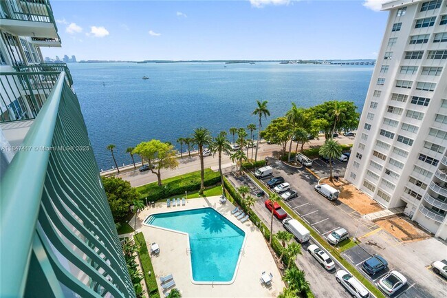 Building Photo - 1408 Brickell Bay Dr
