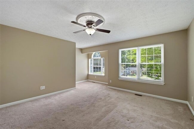 Building Photo - 800 Revena Dr