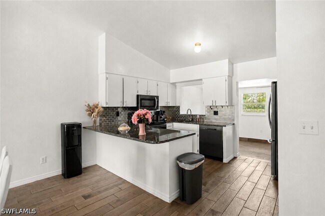 Building Photo - 17370 W Carnegie Cir