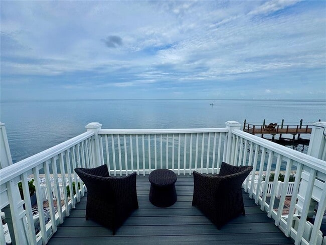 Building Photo - 4974 Coquina Key Dr SE
