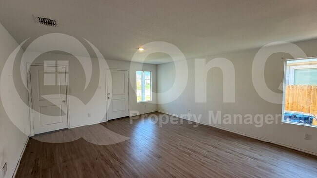 Building Photo - 1117 Desert Willow Dr