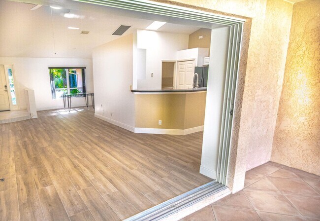 Building Photo - 12523 169th Ct N