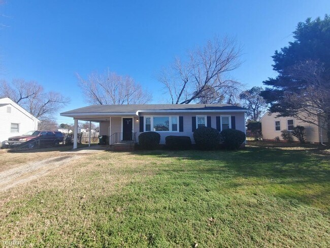 Primary Photo - 3 br, 1 bath House - 3305 Oxnard Rd