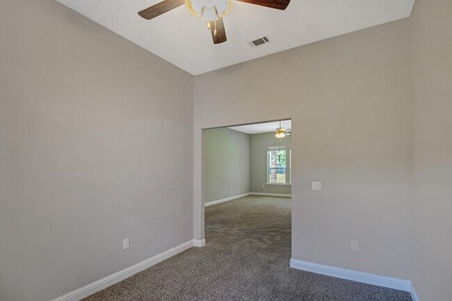 Building Photo - 8748 Estrada St