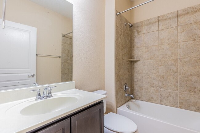 Building Photo - 3922 Retreat Run