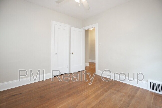 Building Photo - 2129 Coventry Rd