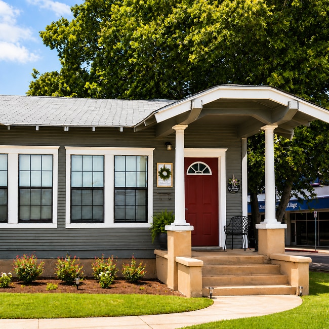Private Porch and Entrance - 401 Main St