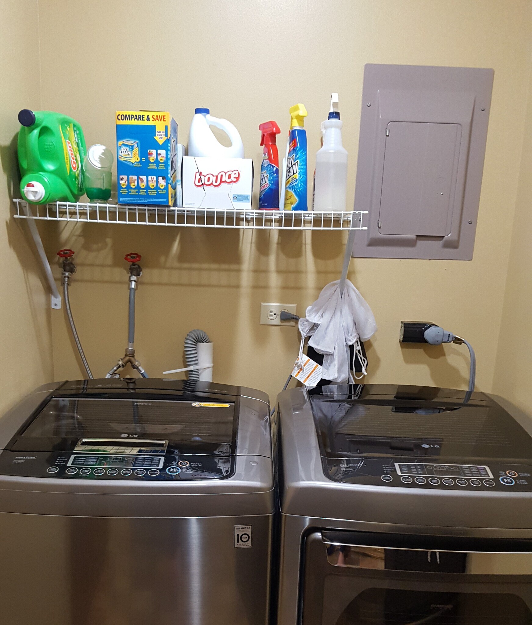 Laundry Room - 143 River St