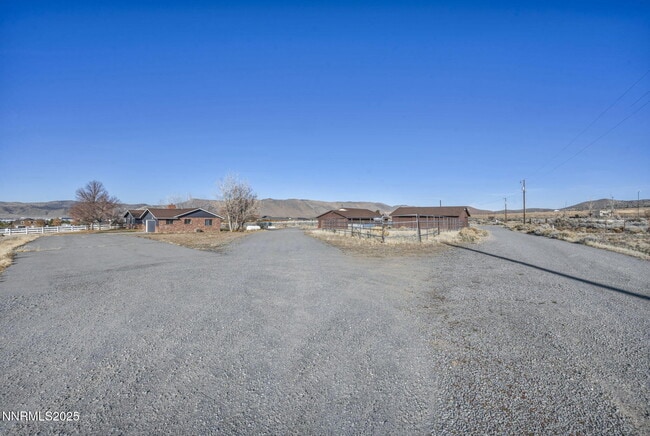 Building Photo - 430 Calle De La Plata