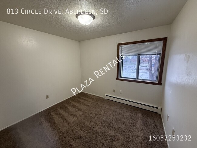 Building Photo - 222 S Greenwood St