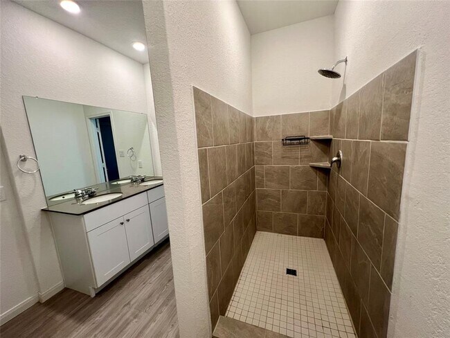 Building Photo - 9138 Honey Mesquite