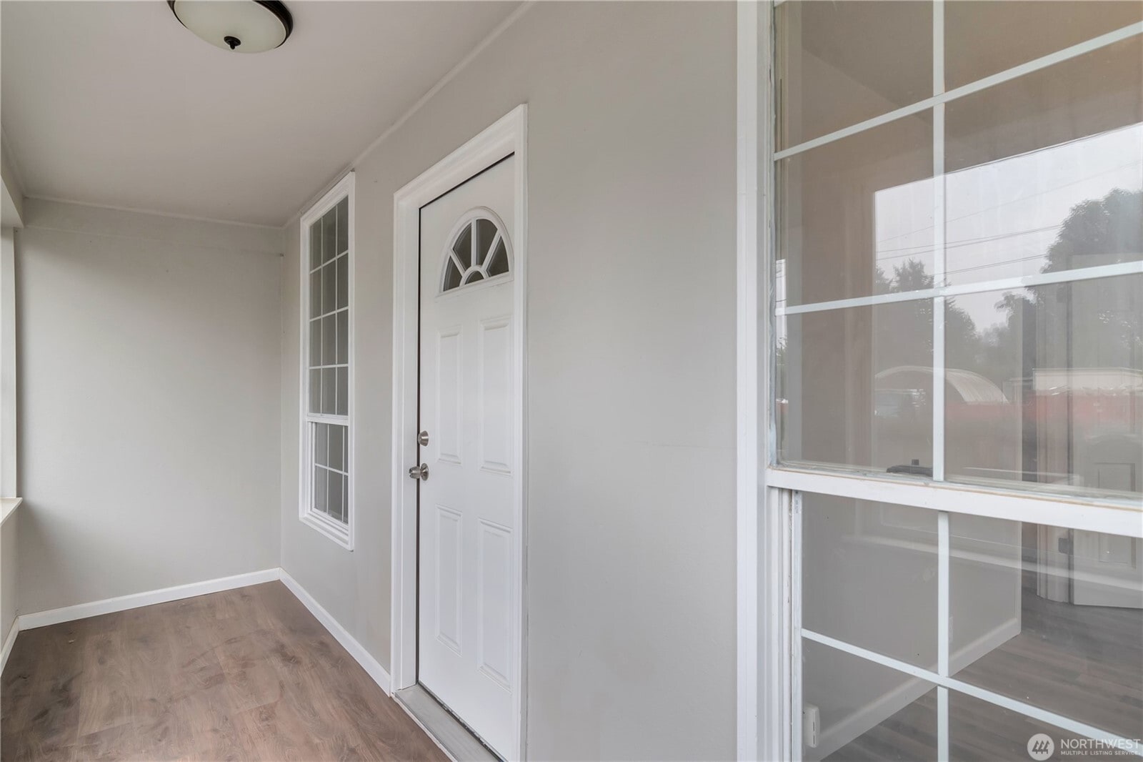 Building Photo - 730 S Elmgrove St