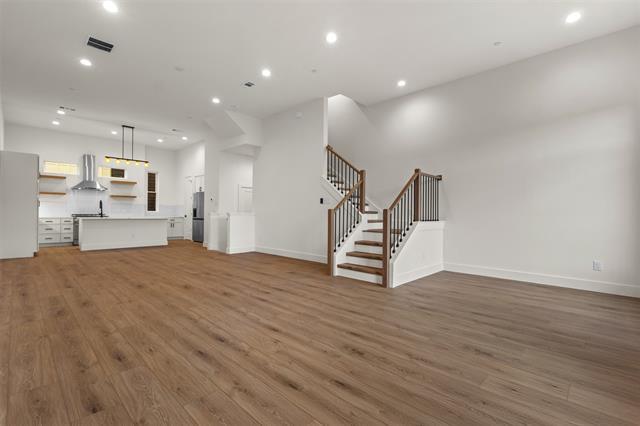 Building Photo - 2203 Hondo Ave