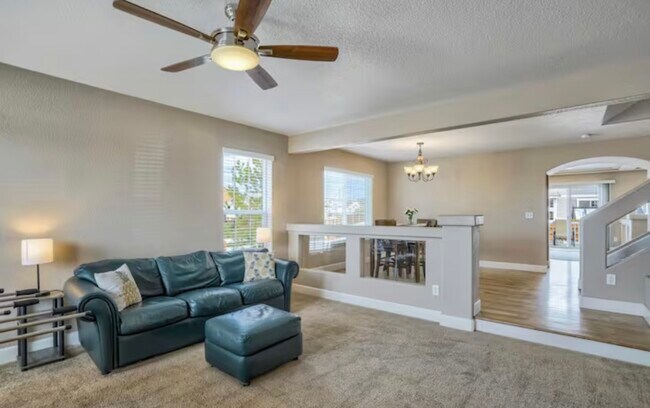 Building Photo - 10904 Cascading Spring Cir