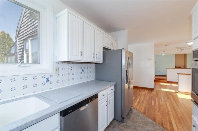 Building Photo - 29 Williston Rd