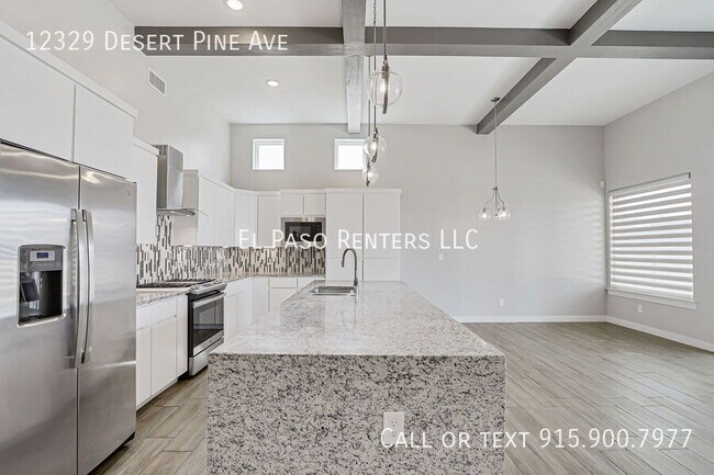 Building Photo - 12329 Desert Pine Ave
