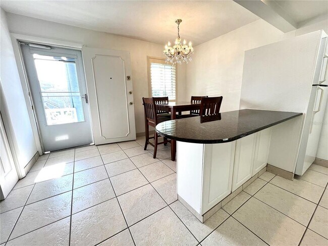 Building Photo - 250 126th Ave