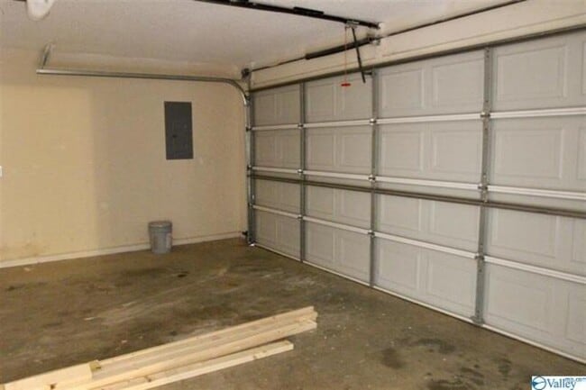 Building Photo - 241 Tanner Point Dr