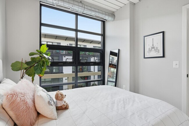 Building Photo - 2125 14th St NW