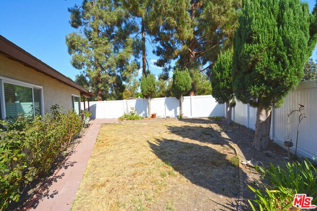 Building Photo - 3025 Morningside Dr