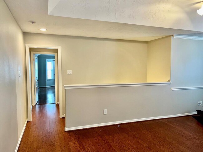 Building Photo - 1440 Dian St