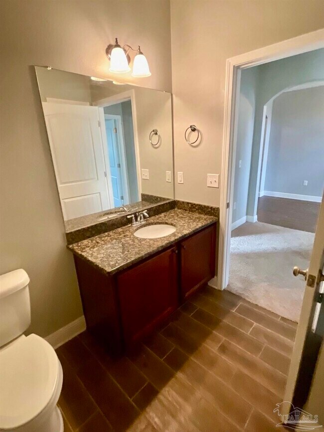 Building Photo - 4632 Dupont Cir