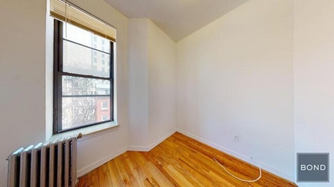 Building Photo - 3 bedroom in Manhattan NY 10003