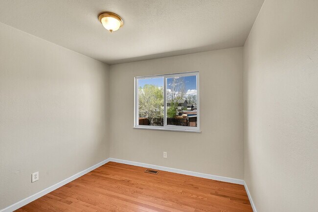 Building Photo - $2,395.00 - 4 Beds 2 Baths, Single Family ...