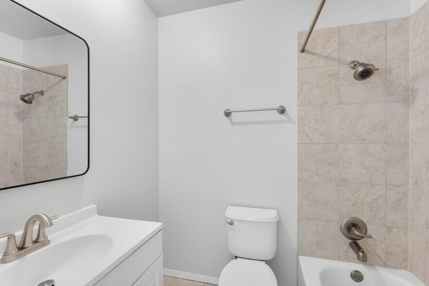 Building Photo - 3050 West 32nd Avenue