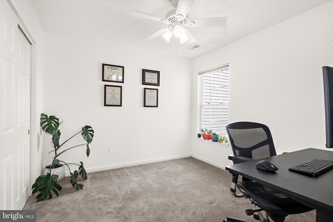 Building Photo - 4749 Thistle Hill Dr